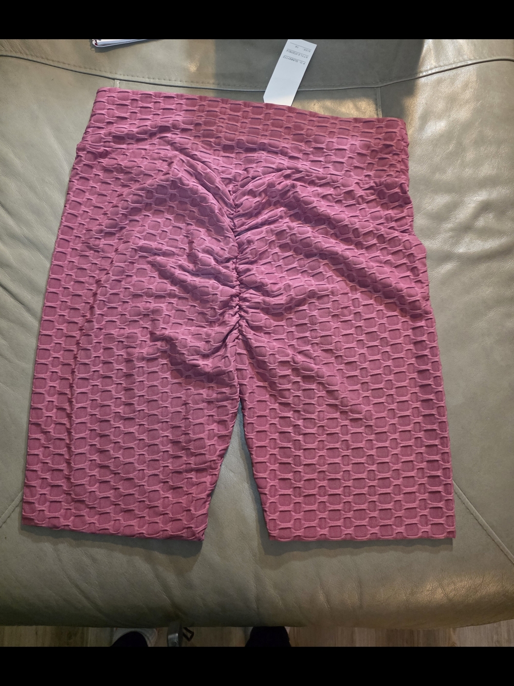 Textured Scrunch Booty Lifting Leggings Trio - Pink, Black, Gray - Picture 6 of 16